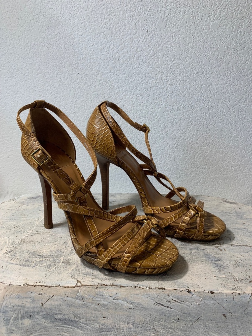 Tory Burch Elizabella Croc Embossed Leather Heels Brown 8.5